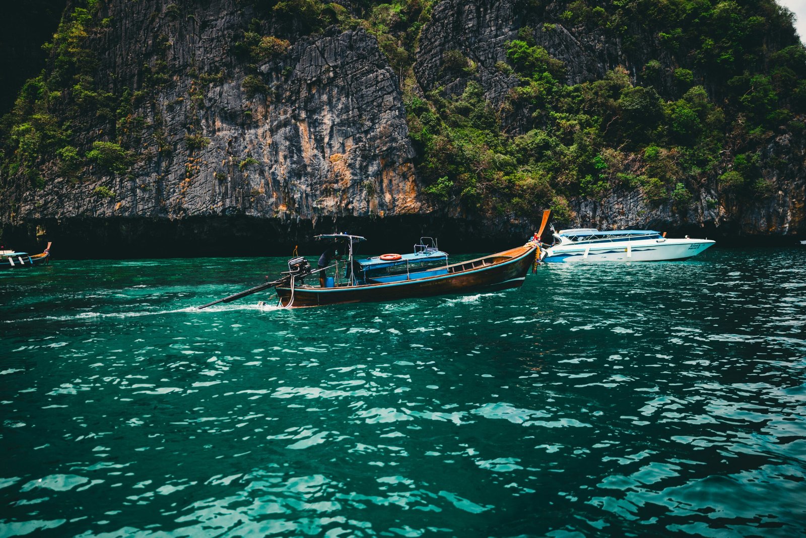 ali kazal 0fm6rkrcygw unsplash